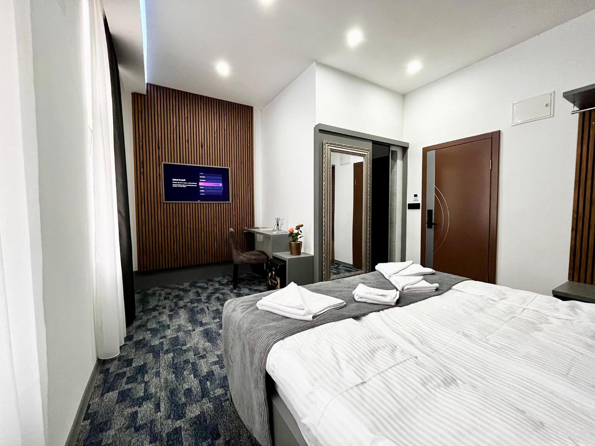 Residence Inn Orijent SJJ Eksteriør billede