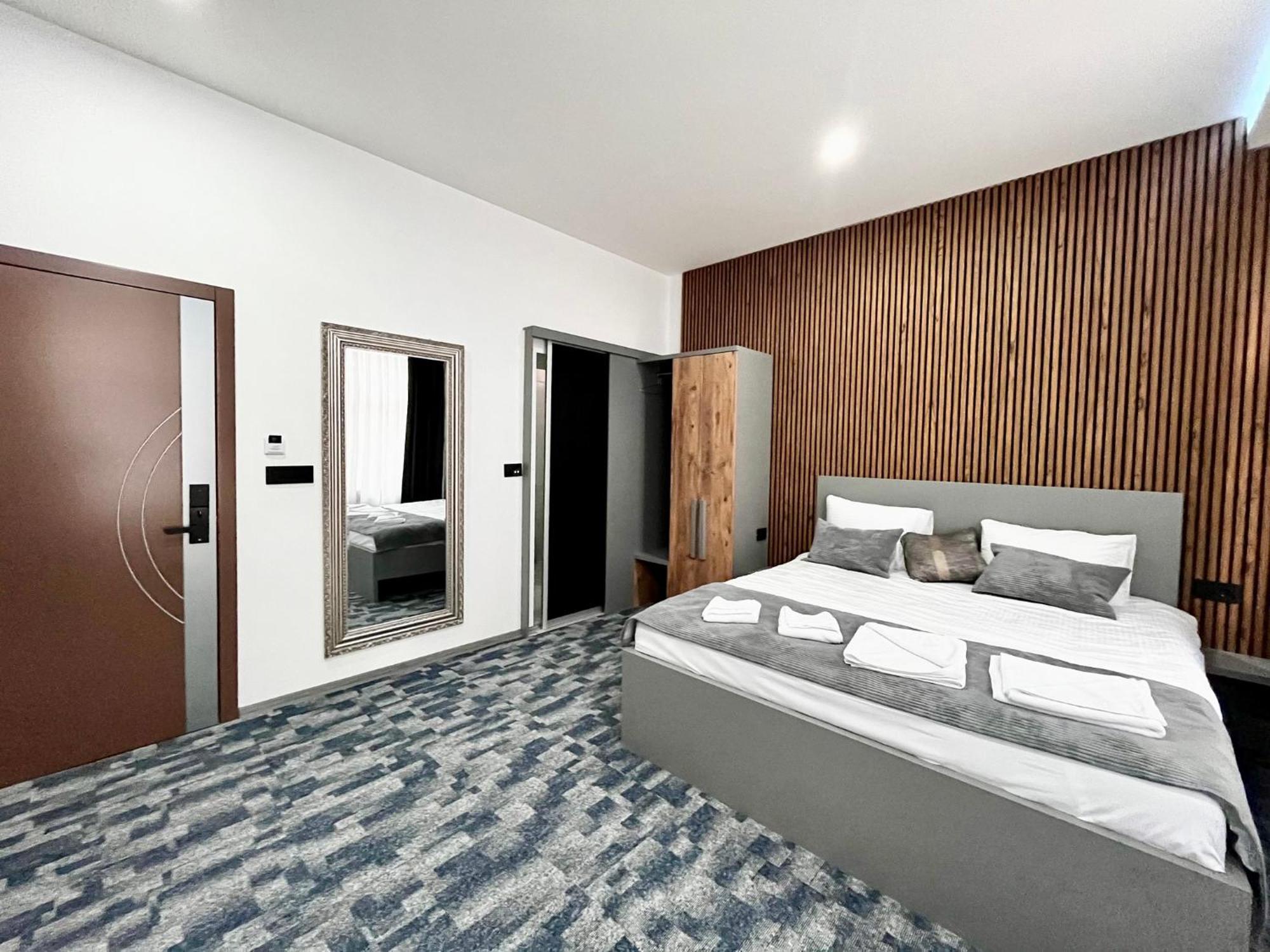 Residence Inn Orijent SJJ Eksteriør billede