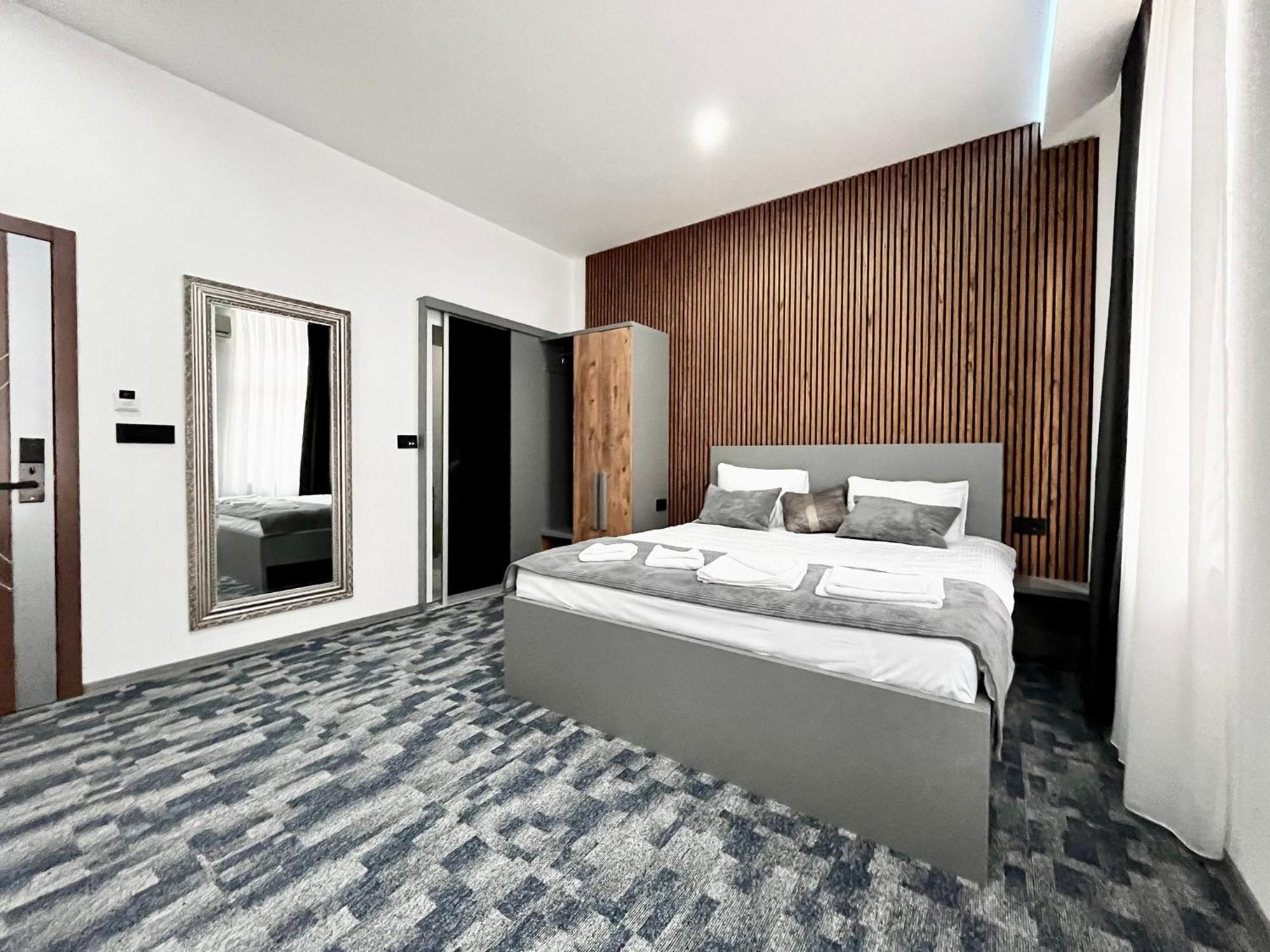 Residence Inn Orijent SJJ Eksteriør billede